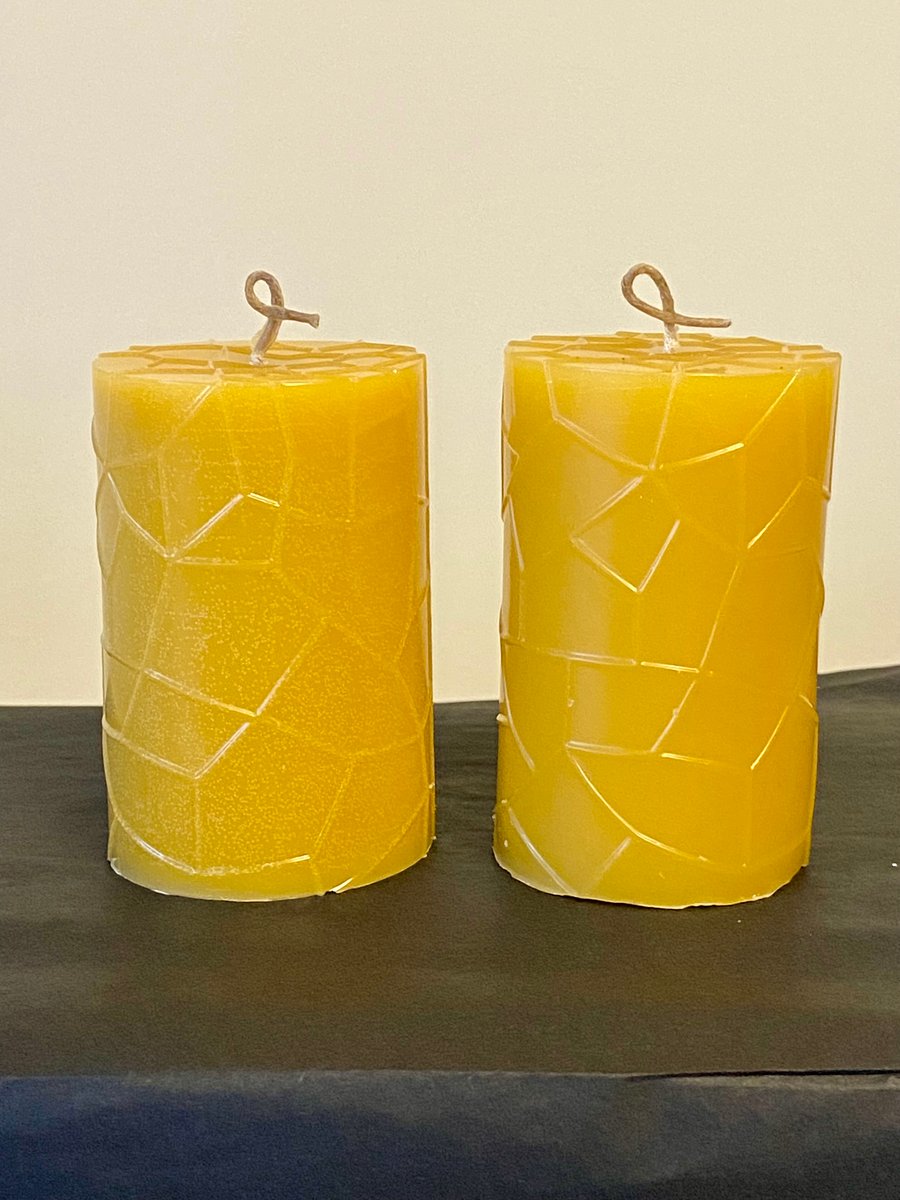2 Organic 8 x 5cm Beeswax Candles Hand Poured Filtered Beeswax - GIFT BOXED