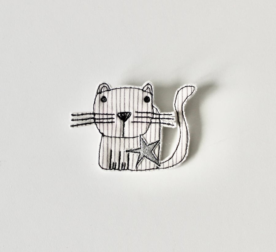 'Happy Cat' - Handmade Brooch