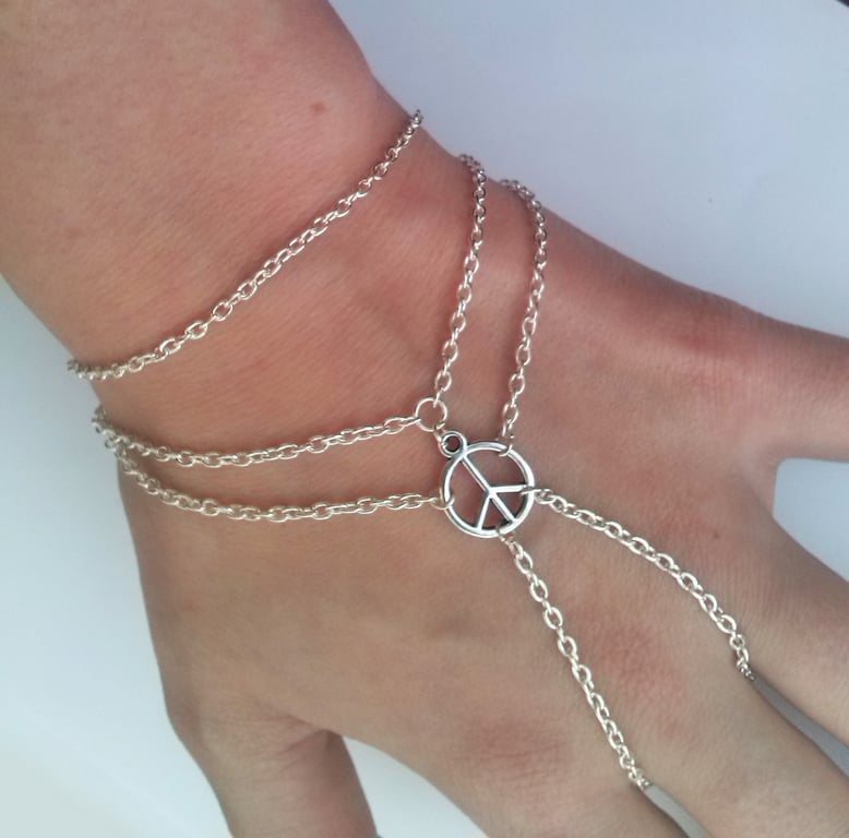 Peace Sign Hippie Hand Chain Bracelet 60s Retro