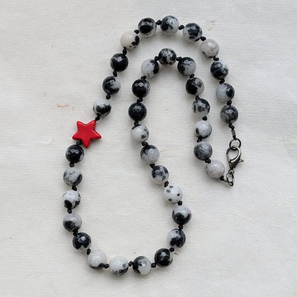 Black and white jade necklace with red howlite star