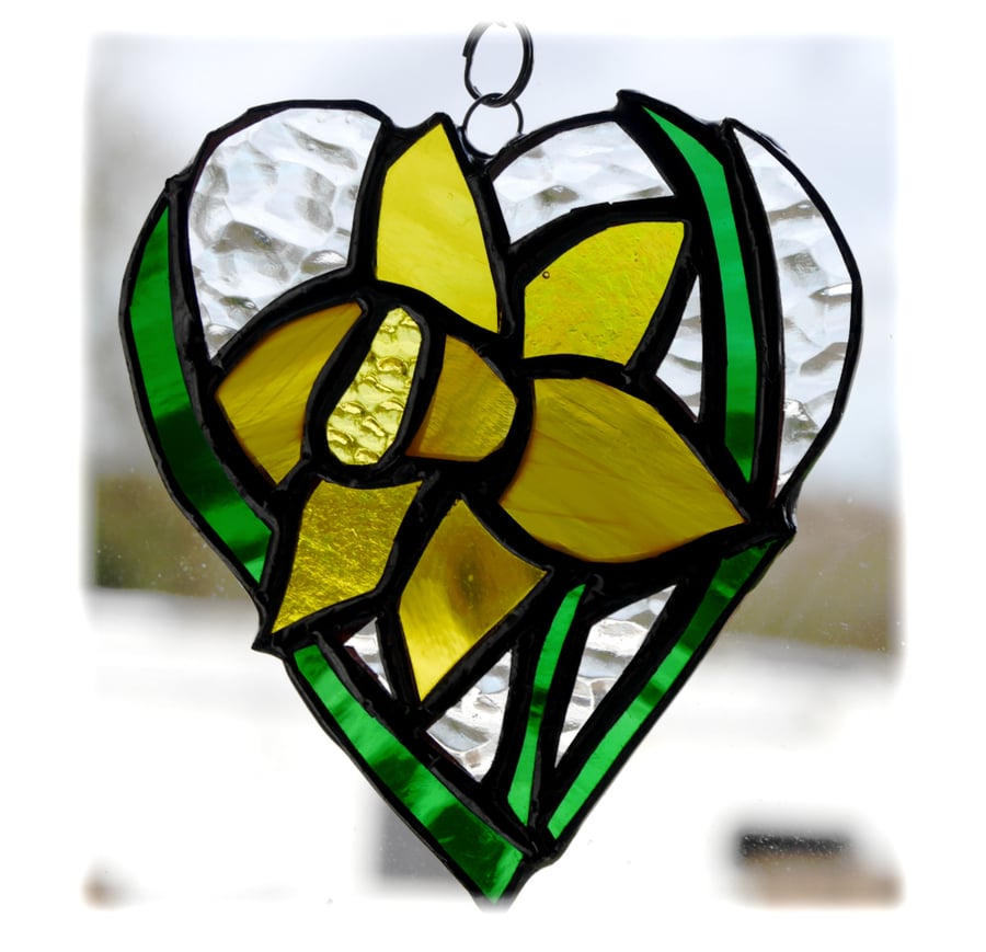 Daffodil Heart Suncatcher Stained Glass 006