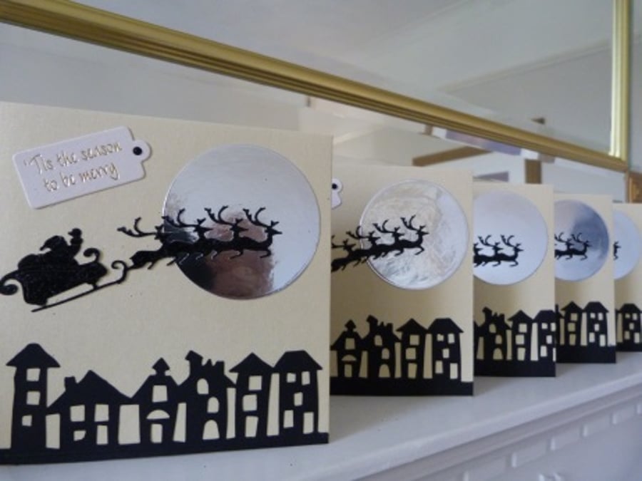 Pack of 5 Santas Sleigh pale gold Christmas Cards