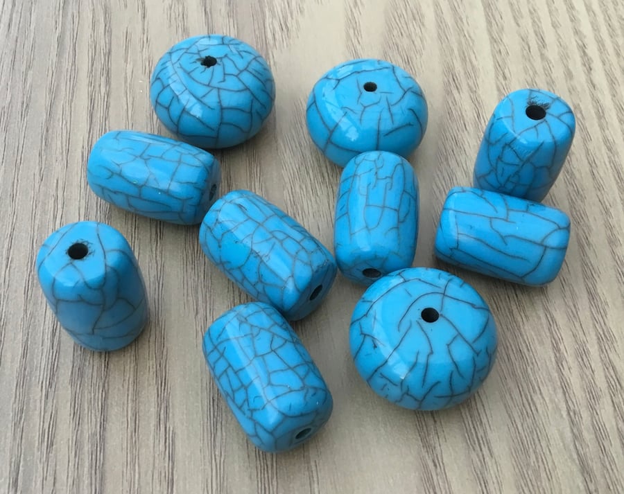 10 Large Statement Faux Turquoise Plastic Beads for Jewellery or Crafting.