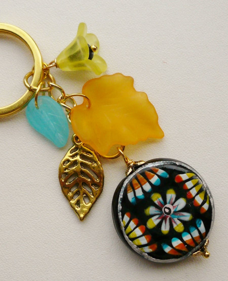 Keyring Flower and Leaf Gold Tone Mixed Bead  KCJ1638