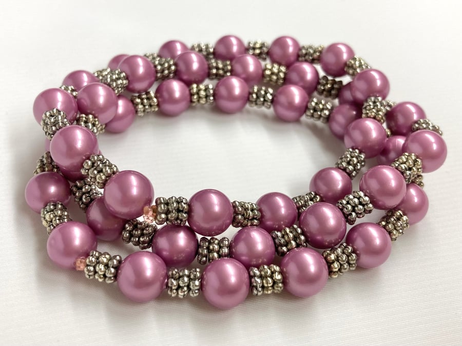 Stretch bracelet with Lilac Pink SHELL PEARL and Antique Silver Flower beads x3 