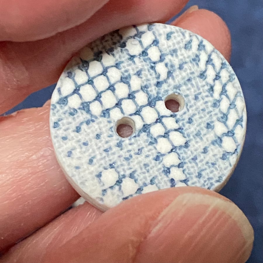 Porcelain Buttons (x6) - Grey Blue Machine Lace