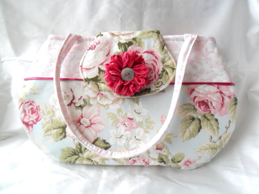 Floral print country chic handbag in pink and blue