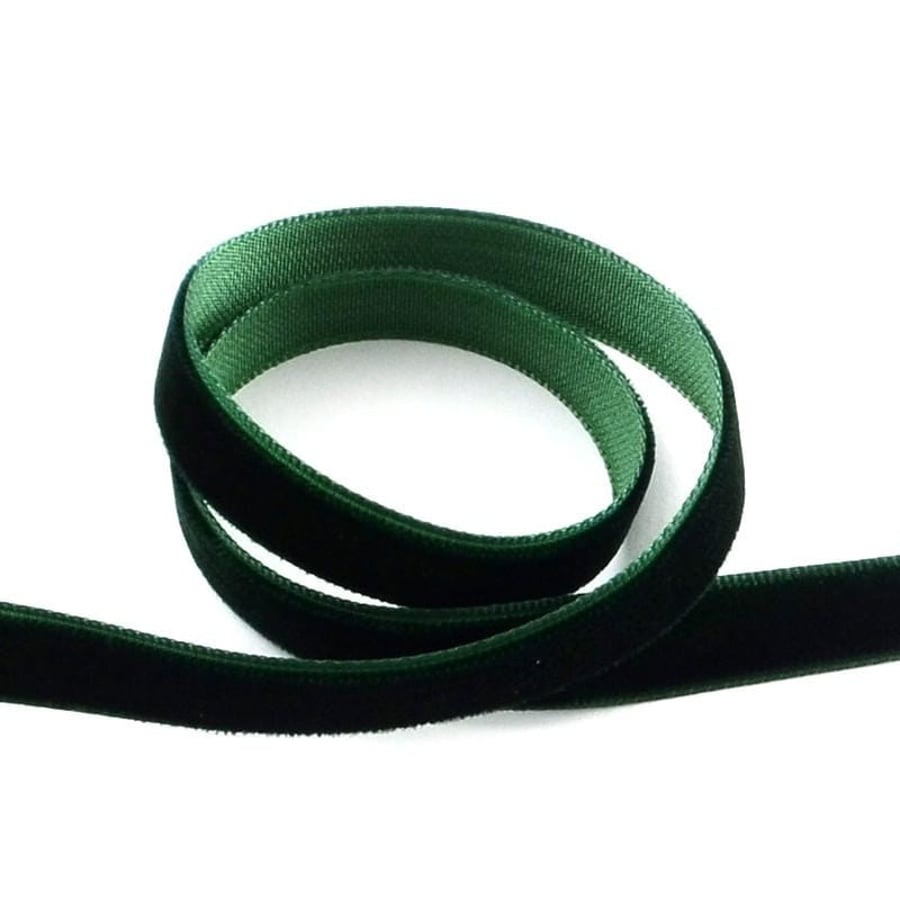 Velvet Ribbon Dark Green 4M Continuous Length 10mm Wide