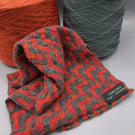 Cheerful chubby cowl with a twist - Bright berries