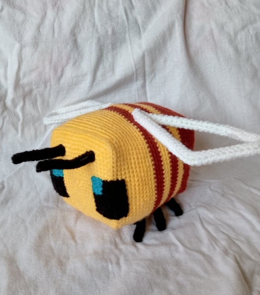 Minecraft bee
