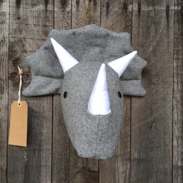 Wall mounted Triceratops head - Grey