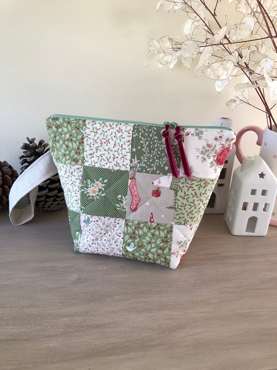 Festive patchwork project bag 3