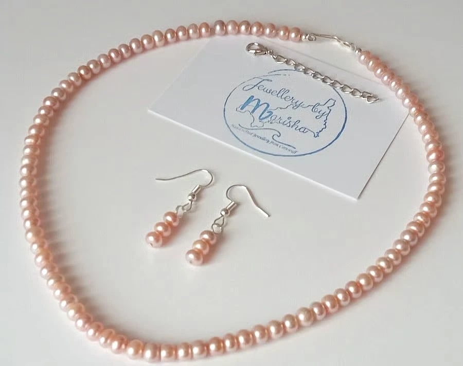 Freshwater Pearl Necklace & Earrings Jewellery Gift Set Pink Peach