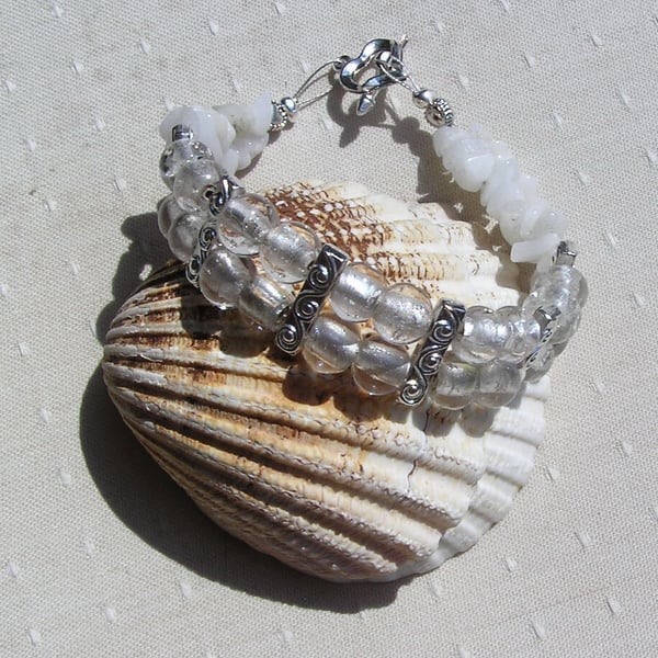 White Silver-Foil & Snow Quartz Gemstone Beaded Bracelet