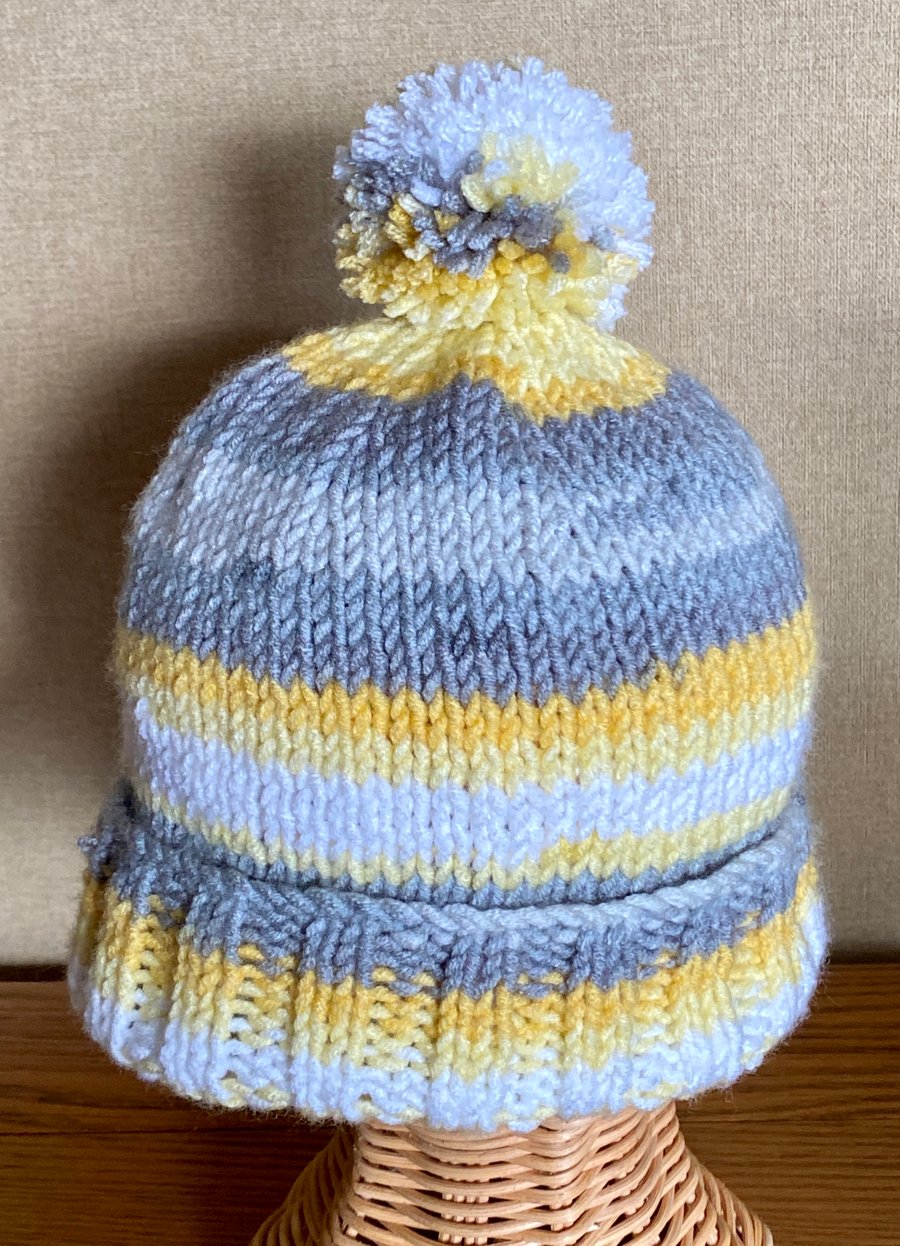 Ladies Chunky Hat In Yellow, Grey And White Wool