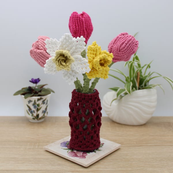 Sale macrame flowers, vase of Spring daffodils and tulips