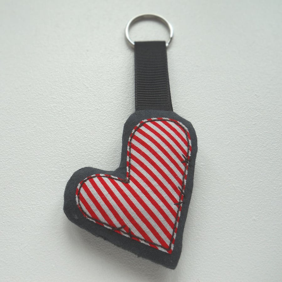 applique embroidered heart keyring key fob hanging decoration NARROW RED STRIPE