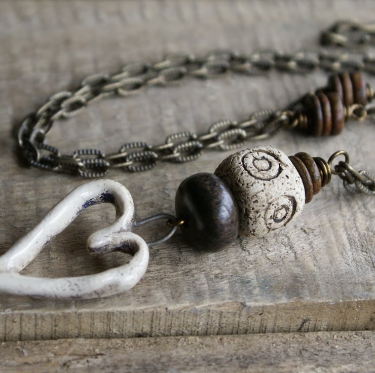 RUSTIC HEART NECKLACE