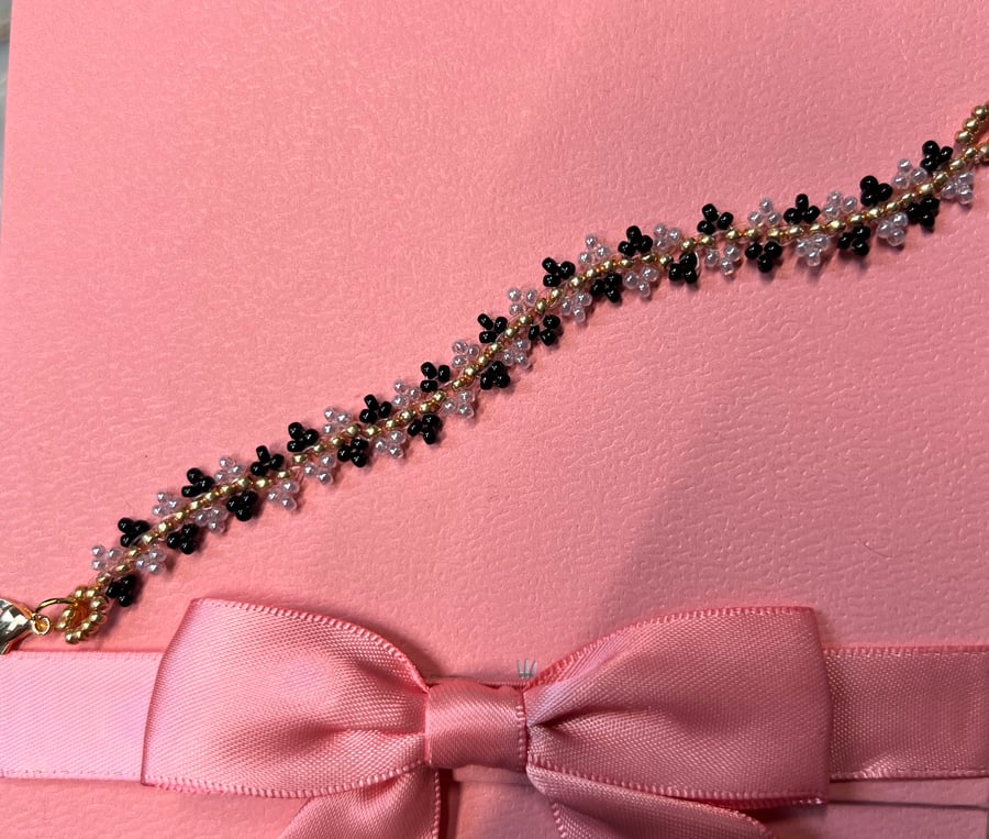 The little black dress of Bracelets