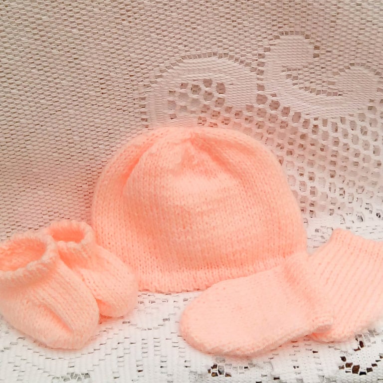 Baby's Knitted 3 Piece Hat Set, Baby Shower Gift, Gift Ideas for Baby
