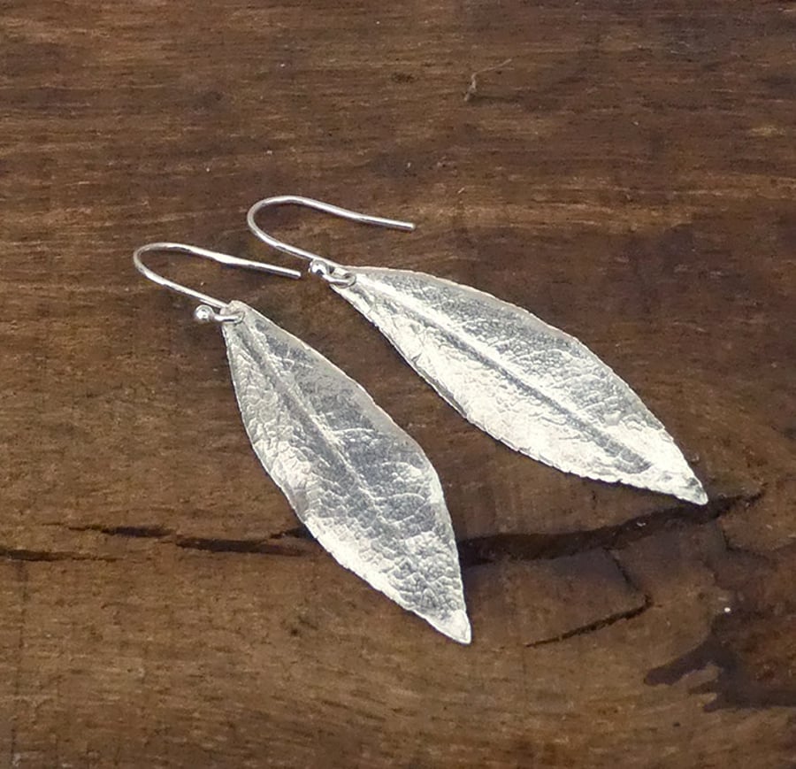 Silver leaf earrings