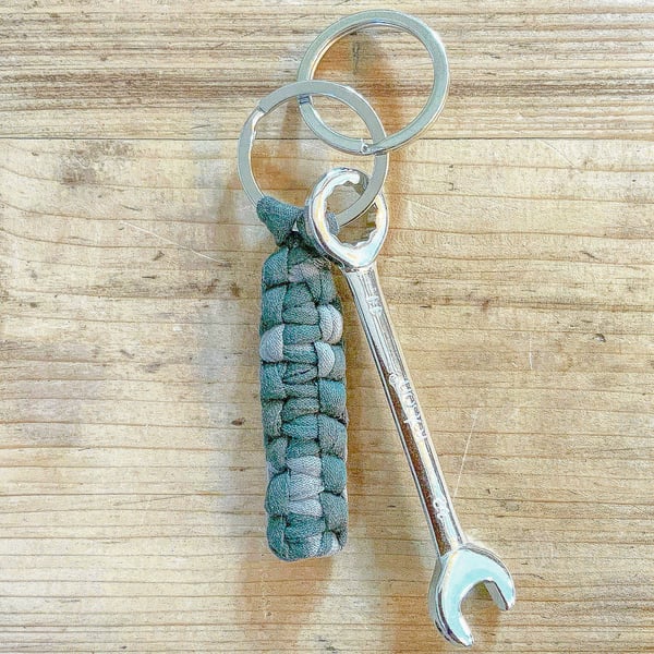 Paracord Style Keyring. Camouflage Keyring. Spanner Keyring. Tool Keyring. 