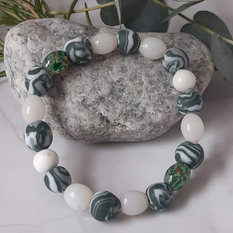 Forest green and white polymer clay stretchy bracelet