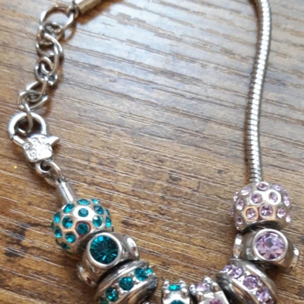 Charm bead bracelet 