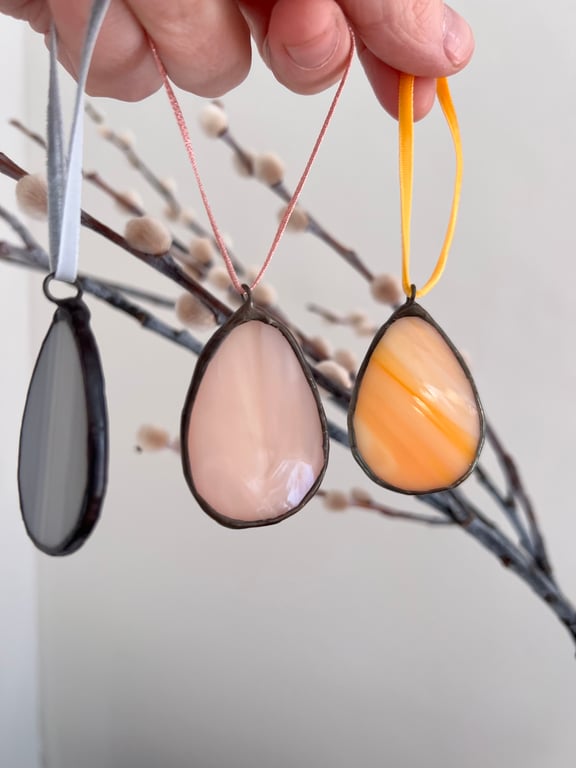 3 stained glass mini eggs - Easter spring decor in grey, peach, blush