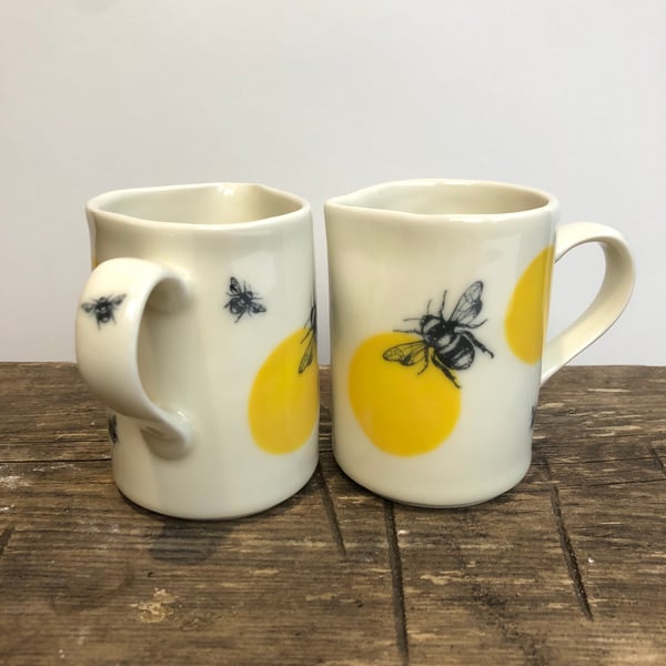 Sunny Bee Jug