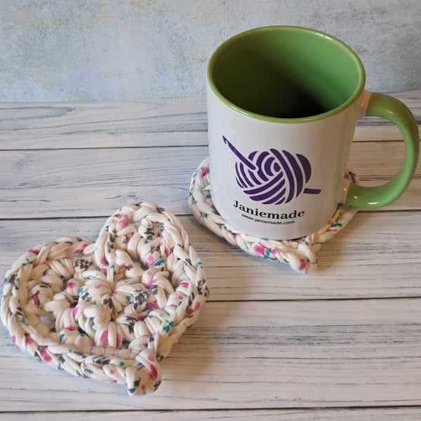 Heart coaster, chunky coaster, small mat, valentine gift, recycled T shirt yarn