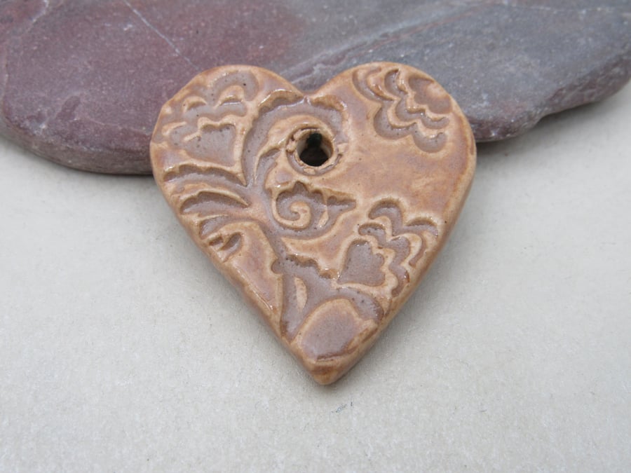 Medium Sand Brown Brocade Texture Heart Shaped Ceramic Pendant
