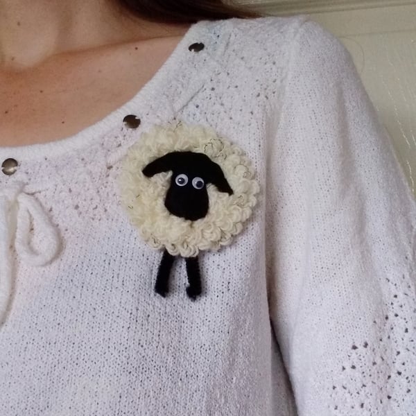 Sheep brooch, Suffolk sheep, mothers day gift, gift for her, sheep lovers gift, 