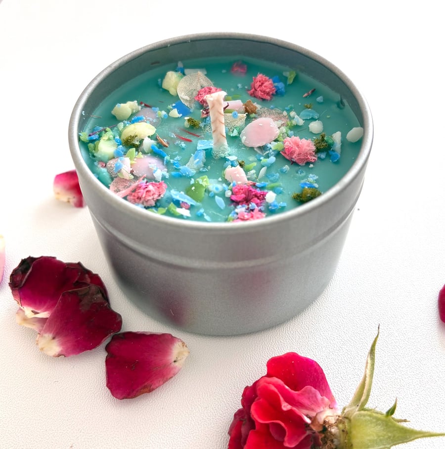 Soy Wax Candle in a Tin with Confetti-Style Decoration - Sea Salt Scent
