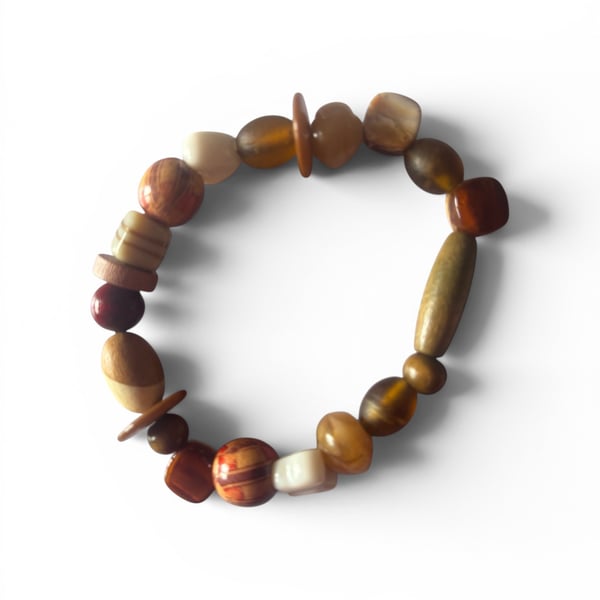 An interesting chunky bracelet 