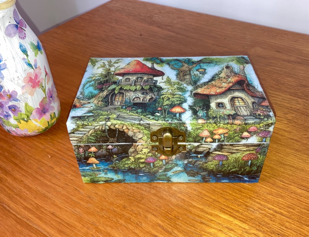  Mushroom Cottages