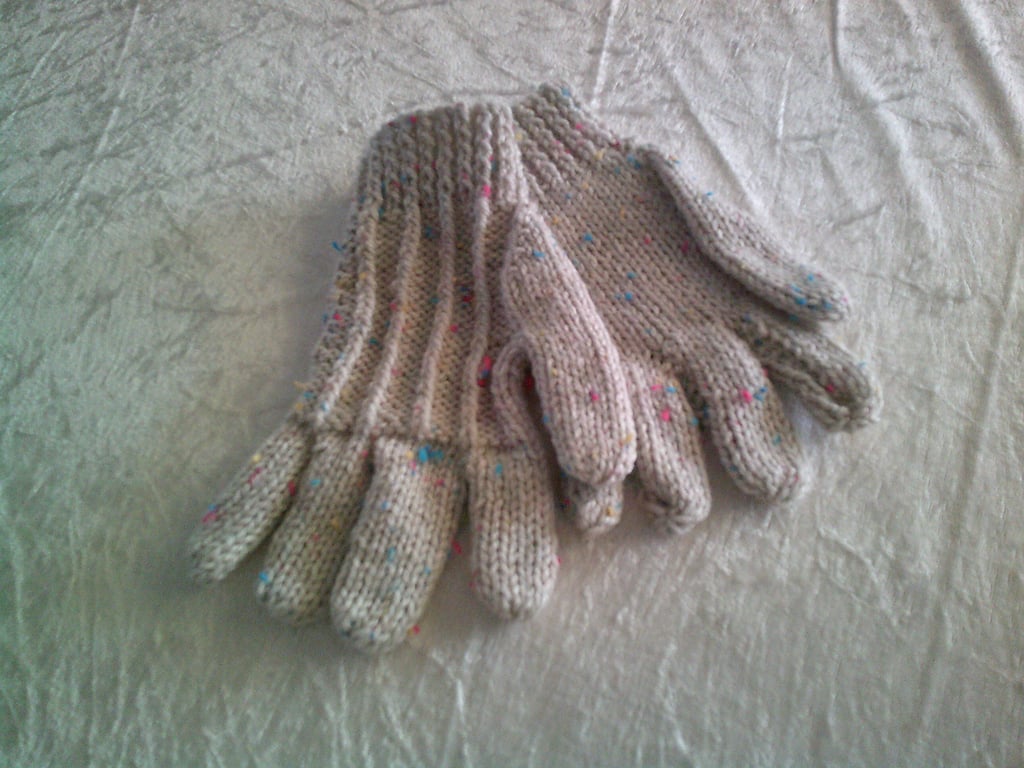 Hand Knitted Small Adult Rib Back Gloves
