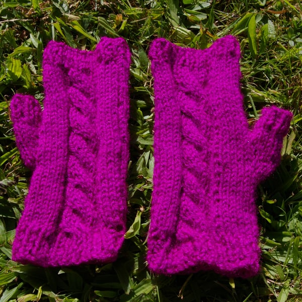 Fingerless Mittens - Knitting Pattern