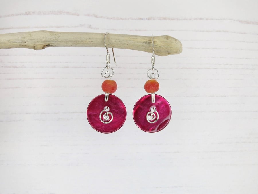 Shell Button Drop Earrings with Frosted Glass Beads - Red 