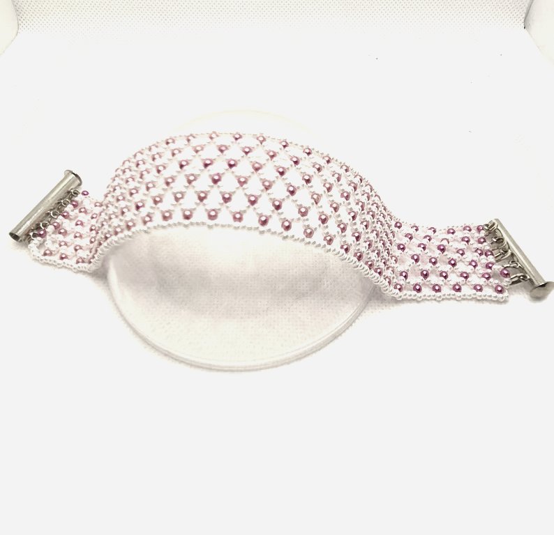 White netted bracelet with pink Swarovski pearls
