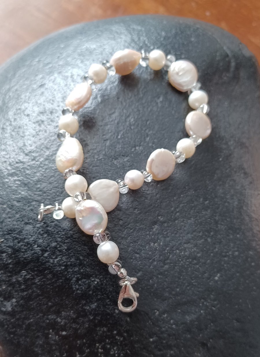 Pearl coin bracelet