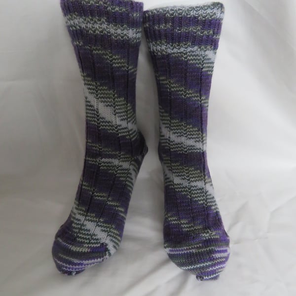 Hand-cranked Knitted Ribbed Wool Socks Size 4 to 5