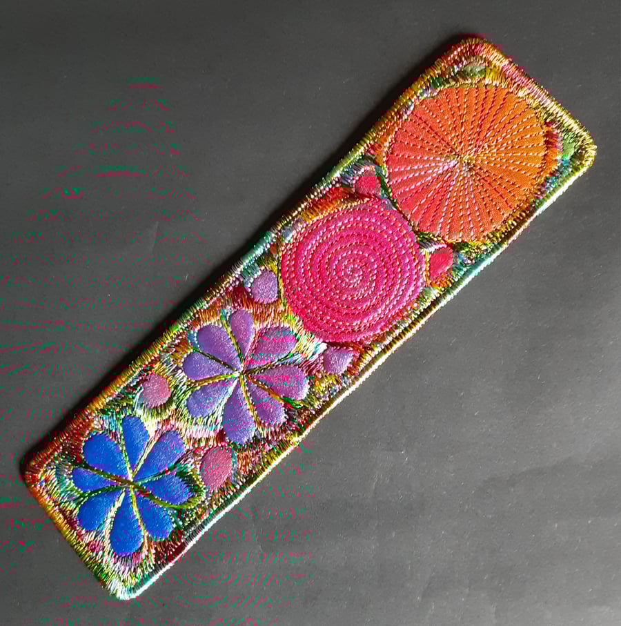 Bookmarks - Textile with Machine Embroidery Bookmark