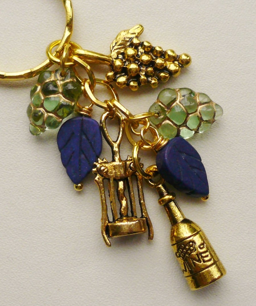 Keyring Blue Howlite and Green Glass Gold Tone Wine Themed   KCJ1569