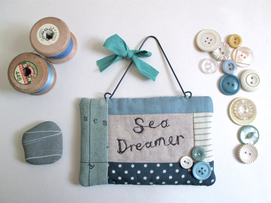 'Sea Dreamer' fabric quilted sign with buttons