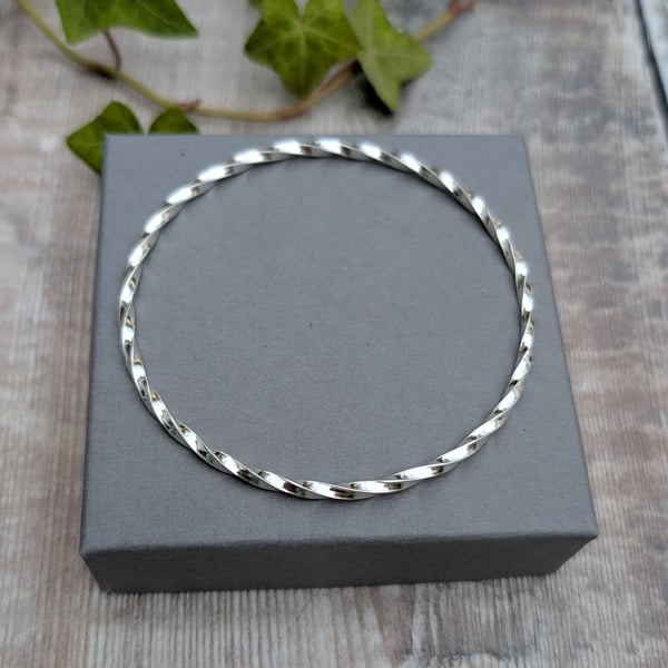 Sterling Silver Twisted Wire Round Bangle - JBJ5023