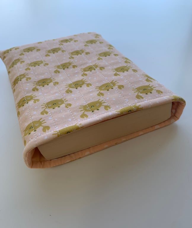 Crab Print Quilted Fabric Book Sleeve - Paperback Size