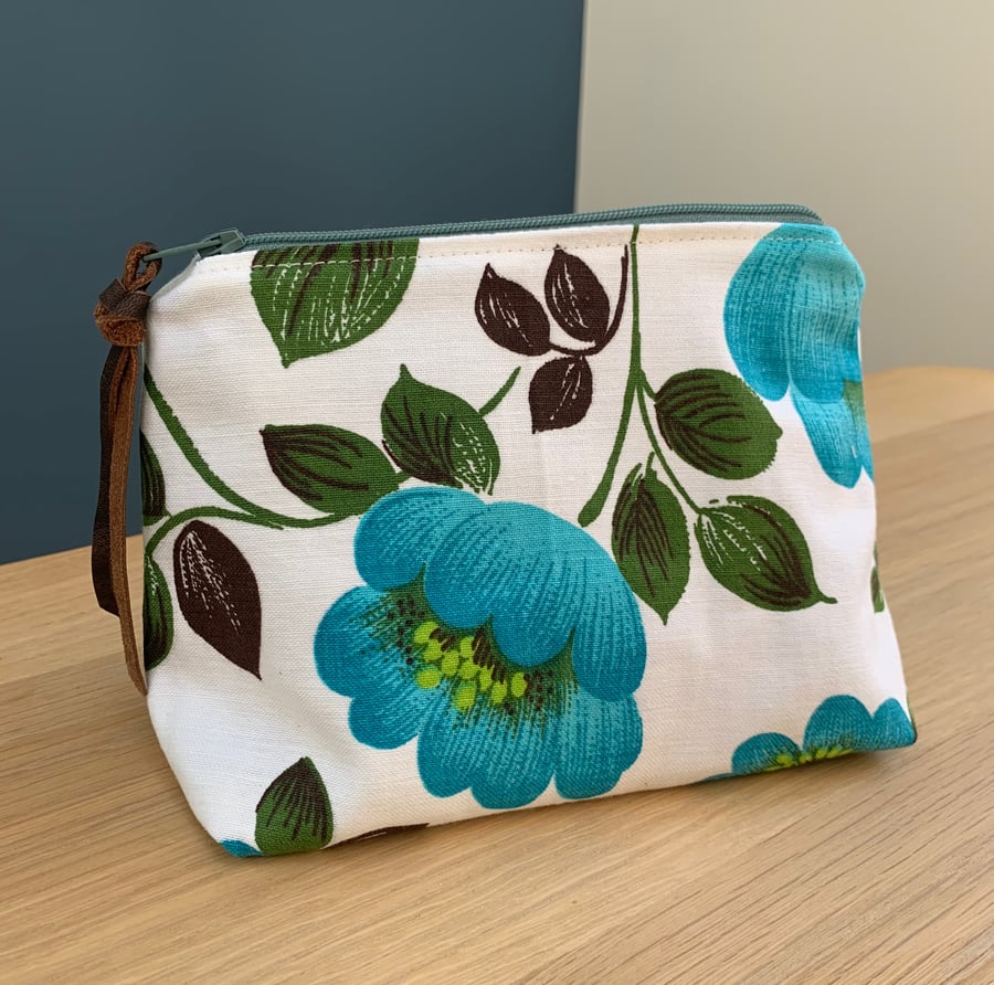 Vintage Cotton cosmetic bag