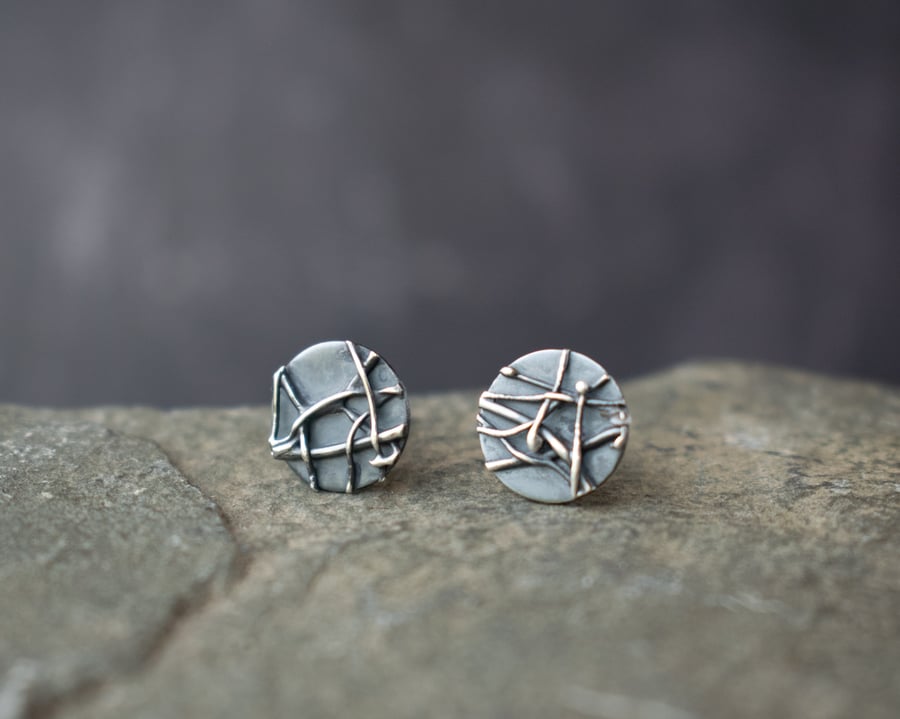 Silver Stud Earrings DOODLE Circle Studs