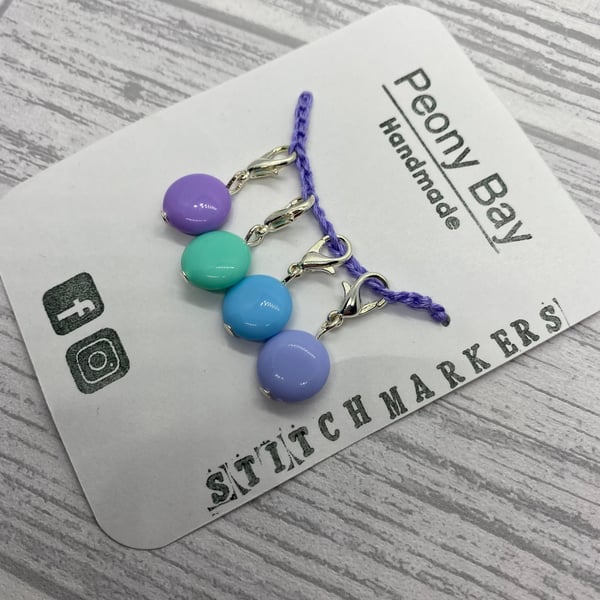 Set of 4 stitch markers 